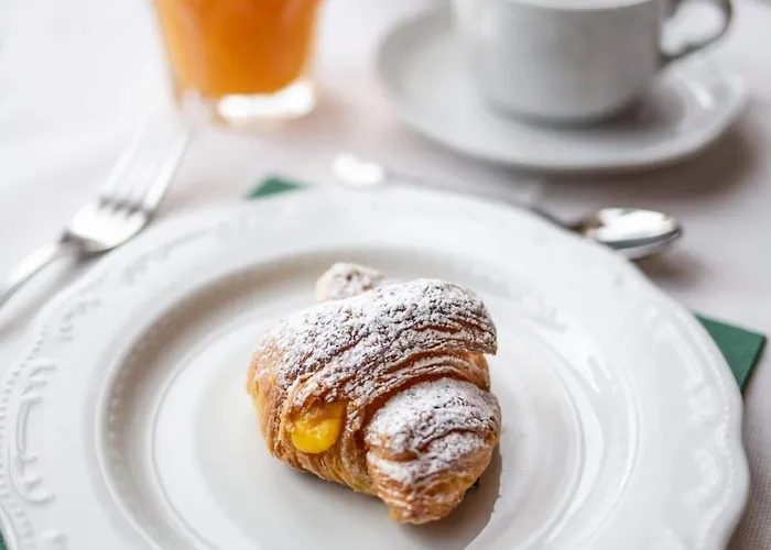 Готель Estense