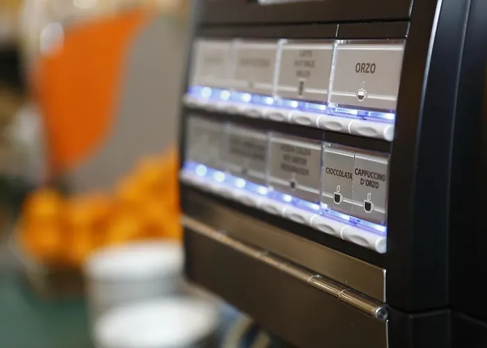 Готель Estense Модена