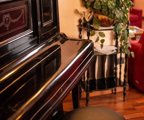 Готель Estense 3*