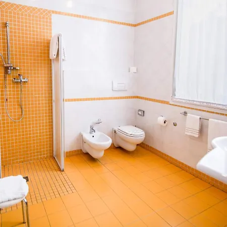 Estense Модена