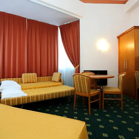 Estense 3* Modena